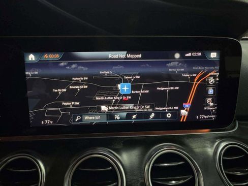 Used 2023 Mercedes-Benz E 350 4MATIC Sedan image 36