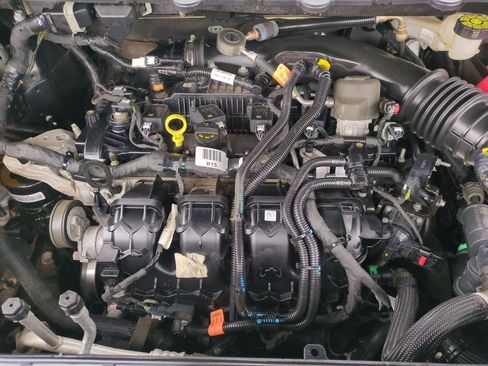 Used 2020 Ford Edge Titanium image 23