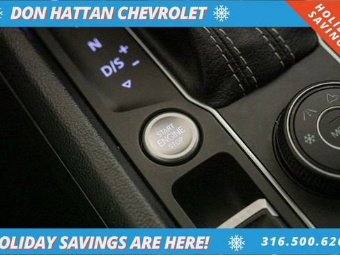 Used 2022 Volkswagen Atlas SEL Premium image 13