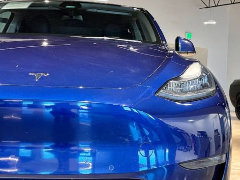 Used 2022 Tesla Model Y Long Range image 4