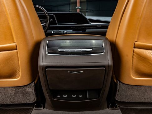 Used 2021 Cadillac Escalade ESV Sport w/ Driver Assist Tech Package image 33