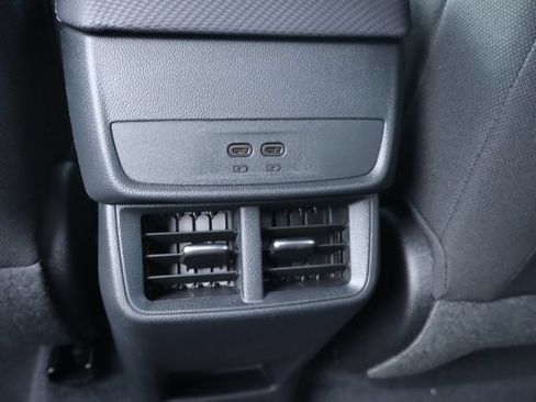 New 2027 Chevrolet Equinox LT FWD image 21