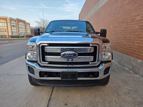 Used 2012 Ford F350 XLT w/ XLT Interior Pkg image 2