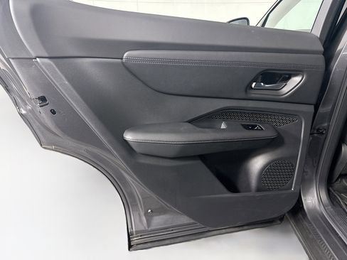 Used 2023 Nissan Ariya FWD image 27