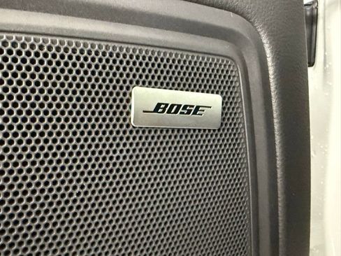 Certified 2026 Porsche Macan image 25