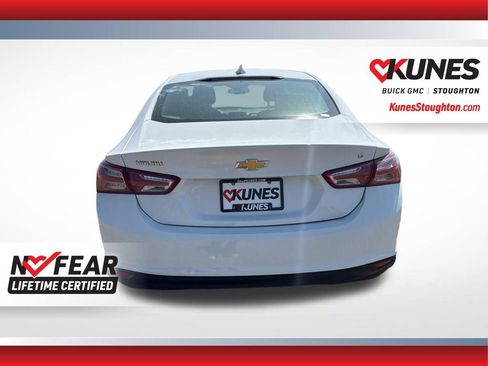 Used 2022 Chevrolet Malibu LT FWD image 9