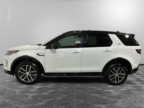 Used 2025 Land Rover Discovery Sport Dynamic SE image 2