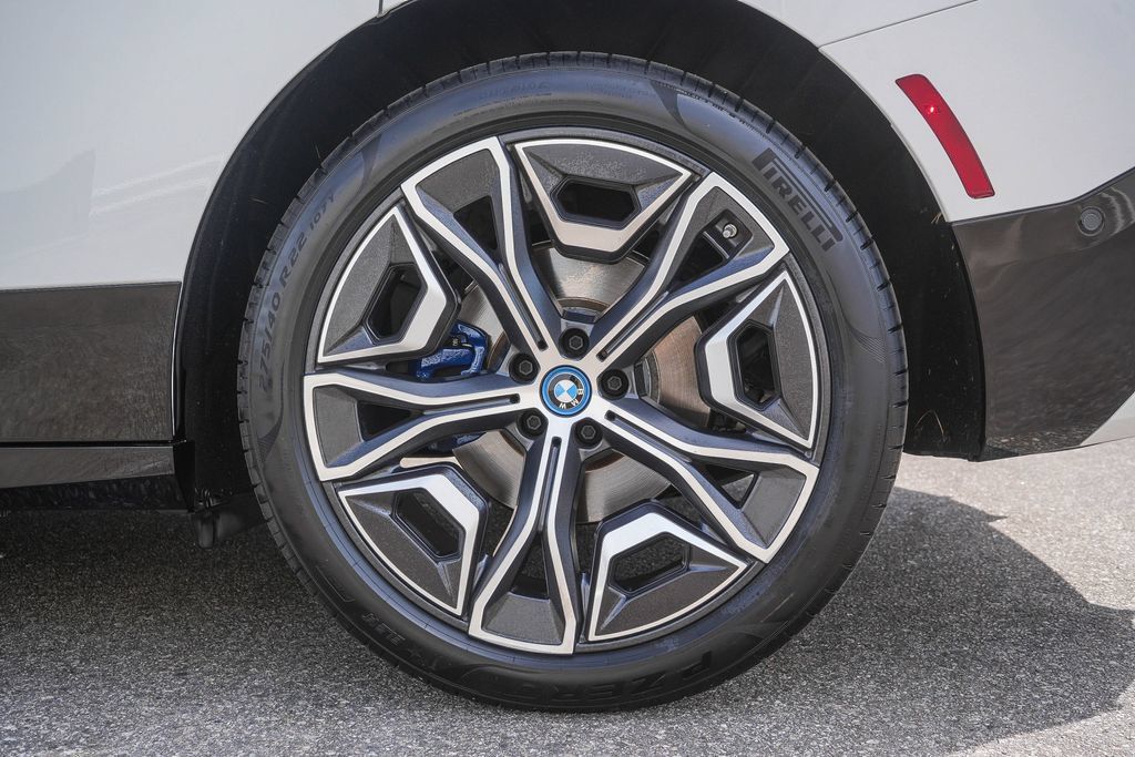 Certified 2024 BMW iX xDrive50 w/ Sport Package AWD/4WD image 8