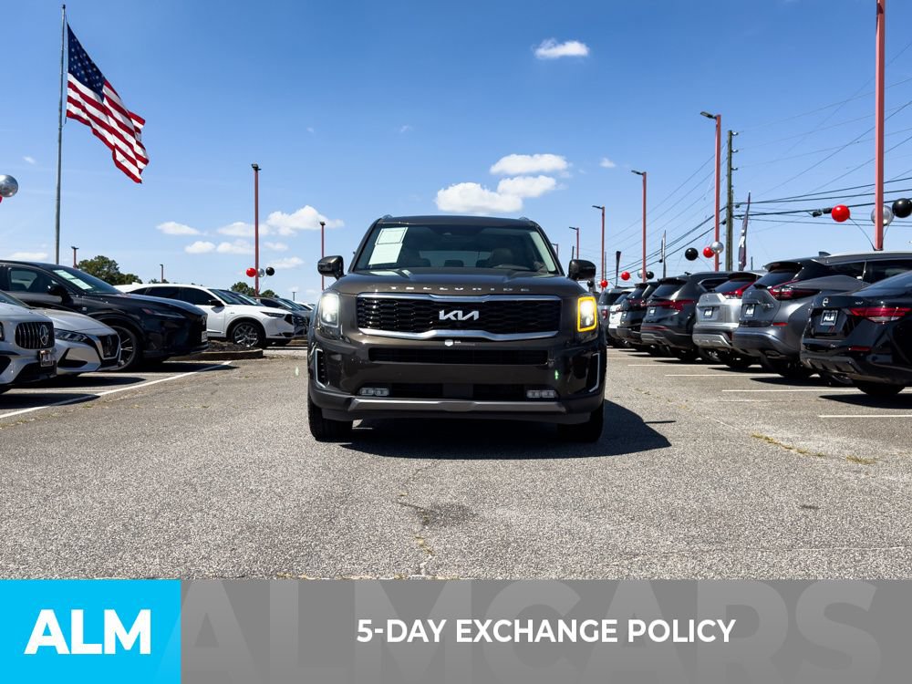 Used 2022 Kia Telluride SX AWD/4WD image 3