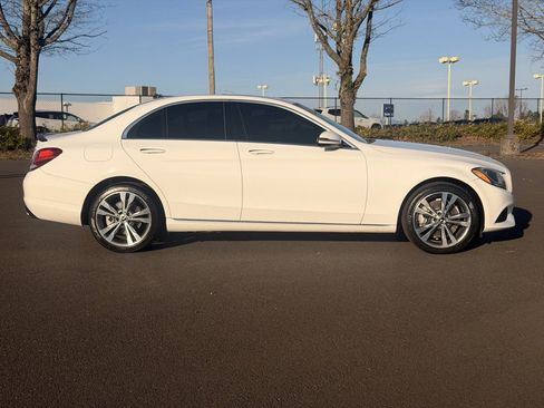 Used 2018 Mercedes-Benz C 300 4MATIC Sedan image 8