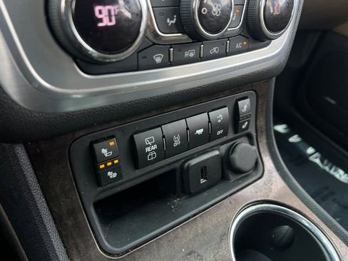 Used 2016 GMC Acadia SLT image 28