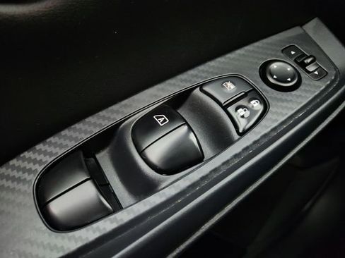 Used 2020 Nissan Sentra SV FWD image 19