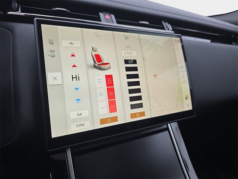 New 2026 Land Rover Range Rover Velar Dynamic SE image 25