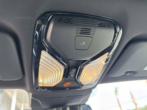 Used 2025 BMW X5 xDrive40i w/ Premium Package AWD/4WD image 28
