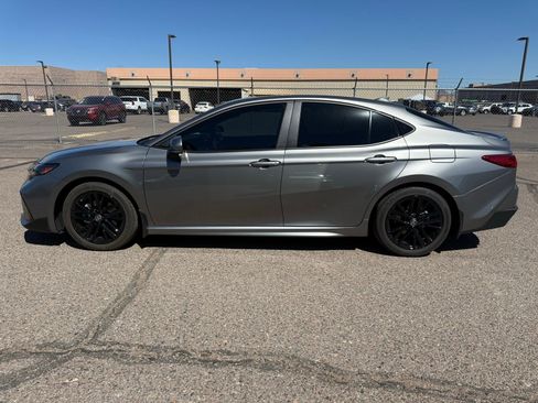 Used 2025 Toyota Camry SE w/ Multimedia Upgrade Package image 8