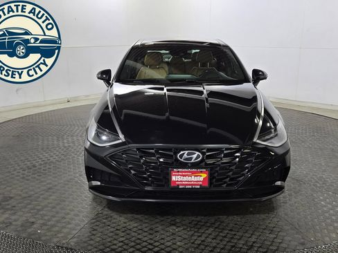 Used 2021 Hyundai Sonata Limited FWD image 2