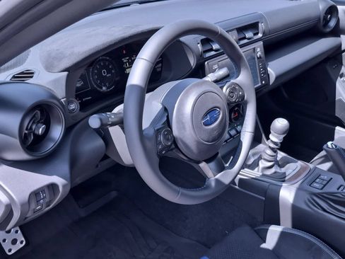 Used 2025 Subaru BRZ tS RWD image 10