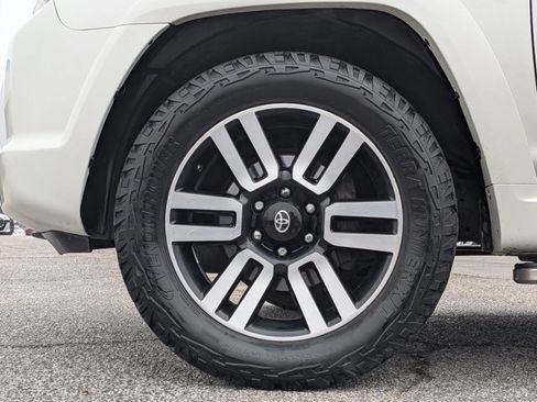 Used 2011 Toyota 4Runner SR5 image 24