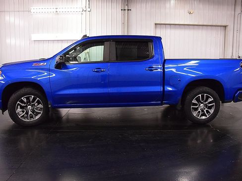 Used 2022 Chevrolet Silverado 1500 RST w/ Z71 Off-Road Package image 4