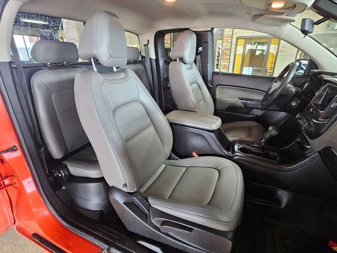 Used 2019 Chevrolet Colorado W/T w/ WT Convenience Package image 11