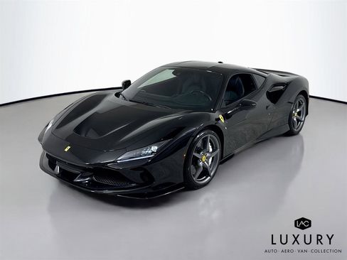 Used 2020 Ferrari F8 Tributo image 4