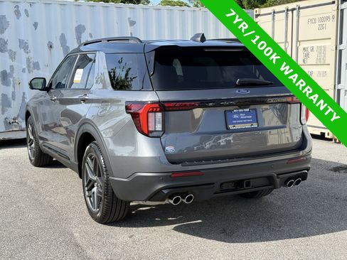 Used 2025 Ford Explorer ST w/ Sun And Sound Package AWD/4WD image 6