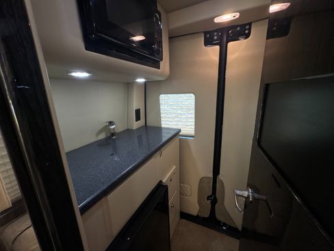 Used 2019 Mercedes-Benz Sprinter 170 image 64