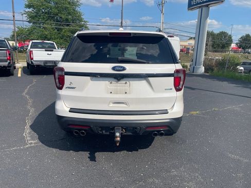 Used 2018 Ford Explorer Sport w/ Equipment Group 401A AWD/4WD image 6