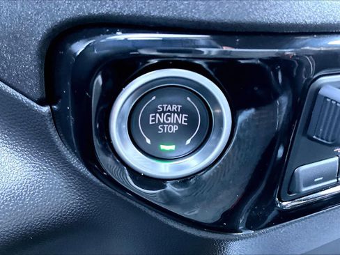 Used 2024 Chevrolet Silverado 1500 High Country w/ High Country Premium Package AWD/4WD image 32