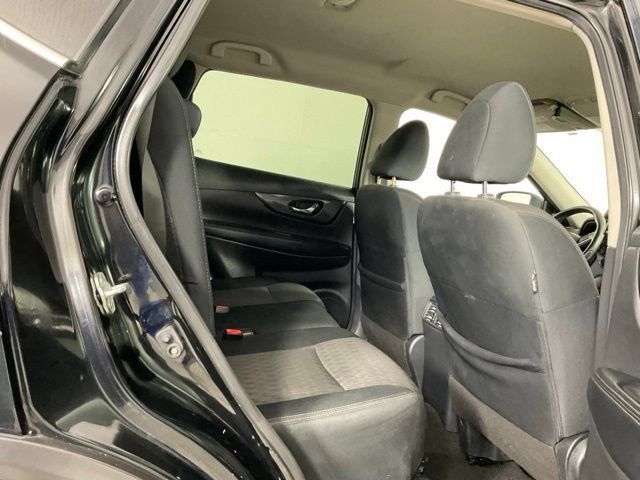 Used 2020 Nissan Rogue SV AWD/4WD image 30