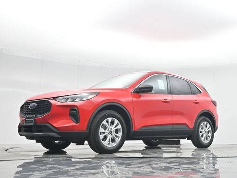 Used 2024 Ford Escape Active image 45