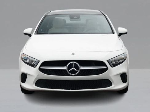 Used 2022 Mercedes-Benz A 220 4MATIC image 2