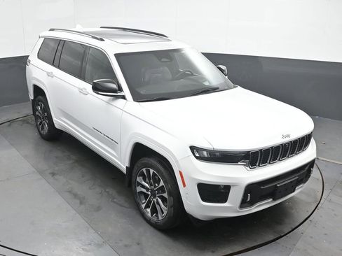 Used 2021 Jeep Grand Cherokee L Overland w/ Advanced Protech Group III image 36