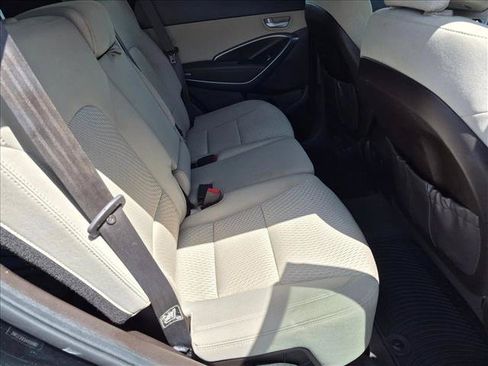 Used 2017 Hyundai Santa Fe Sport FWD image 23