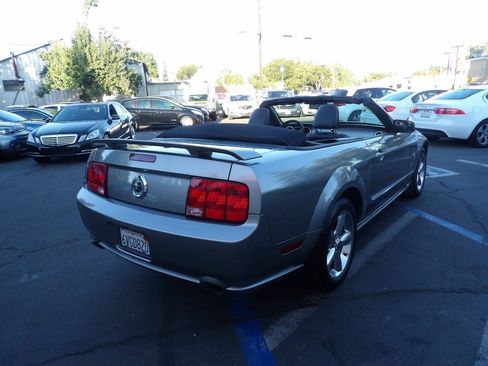 Used 2008 Ford Mustang GT Premium RWD image 3