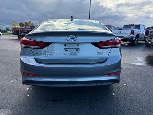 Used 2017 Hyundai Elantra SE w/ Cargo Package image 6