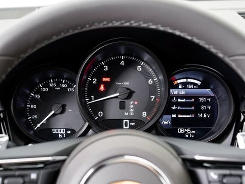 Certified 2026 Porsche Macan AWD/4WD image 15