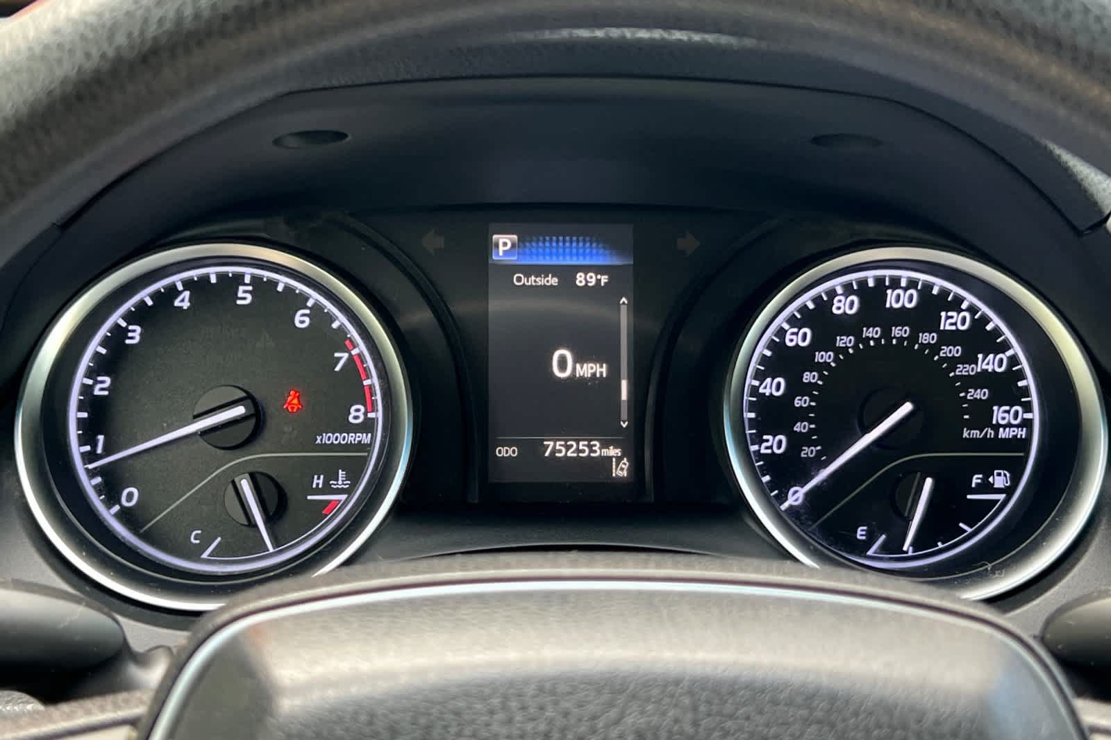 Used 2018 Toyota Camry LE FWD image 25