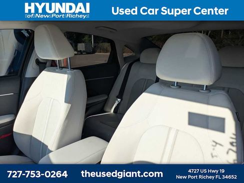 Used 2024 Hyundai Sonata SEL w/ Convenience Package FWD image 3