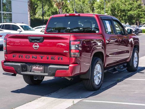 Used 2023 Nissan Frontier SV w/ Technology Package RWD image 6