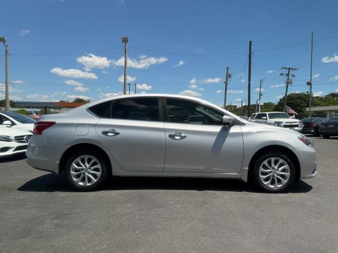 Used 2019 Nissan Sentra SV FWD image 4