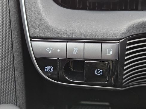 New 2026 Hyundai Ioniq 5 SE image 16