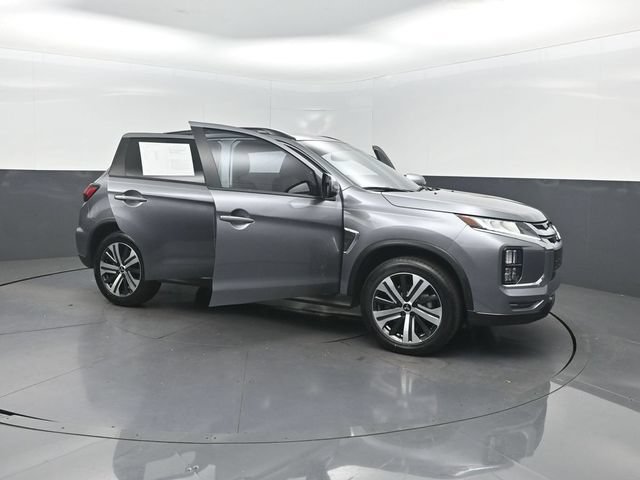 Used 2025 Mitsubishi Outlander Sport SEL AWD/4WD image 37