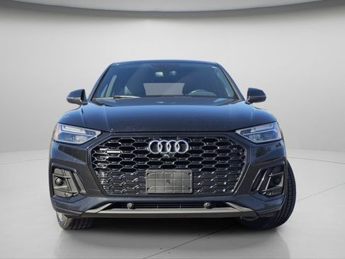 Used 2023 Audi Q5 2.0T Premium Plus w/ Premium Plus Package AWD/4WD image 3