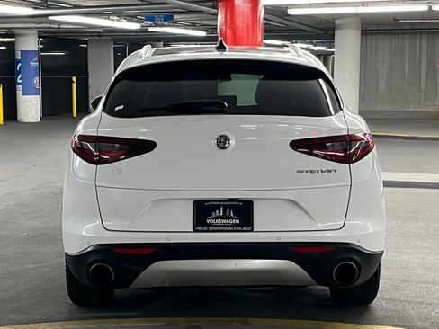 Used 2018 Alfa Romeo Stelvio Ti AWD/4WD image 32