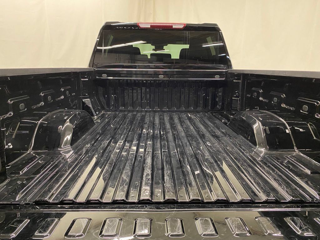 Used 2026 Chevrolet Silverado 2500 LT AWD/4WD image 8