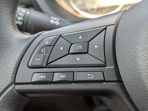 Used 2025 Nissan Sentra S FWD image 20