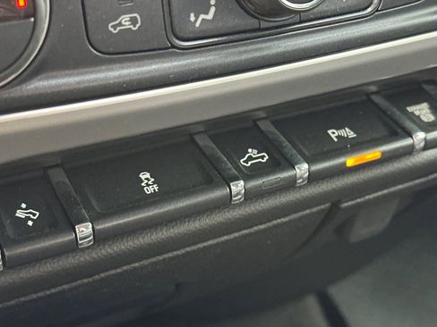 Used 2019 GMC Sierra 2500 SLT w/ Duramax Plus Package image 30