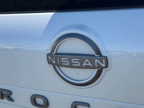 Certified 2025 Nissan Rogue SV image 7