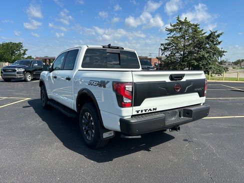 Used 2024 Nissan Titan PRO-4X w/ Pro-4x Convenience Package AWD/4WD image 5